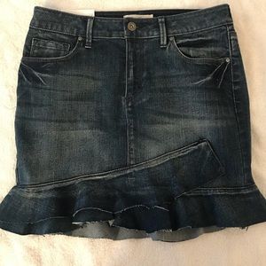 Jessica Simpson jean ruffle mini skirt